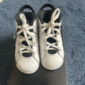 Toddler White and Black Retro Jordan 6 Retro